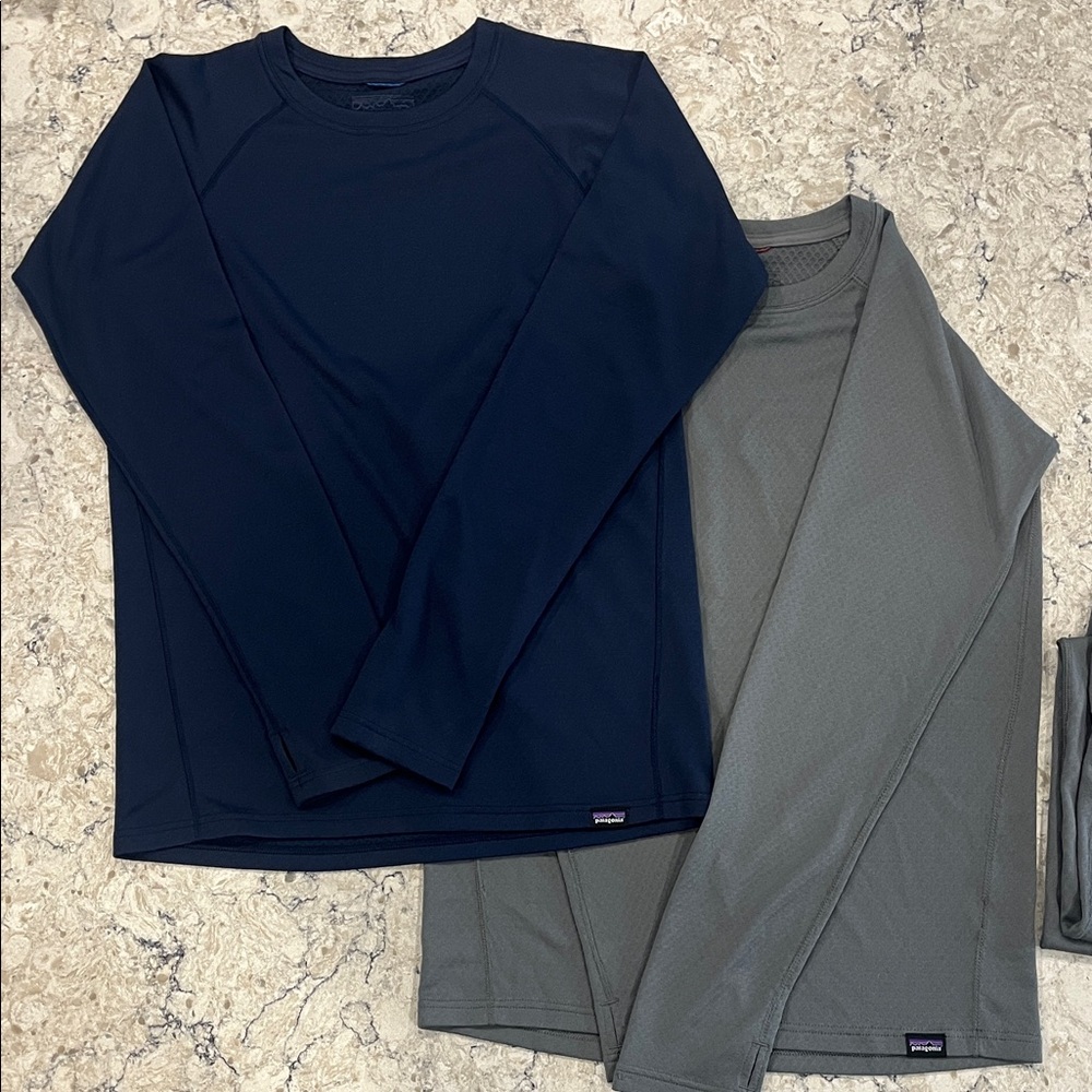 Patagonia Kids XL (14) Navy and Gray Long Sleeve Tees and (1) Bottom Bundle